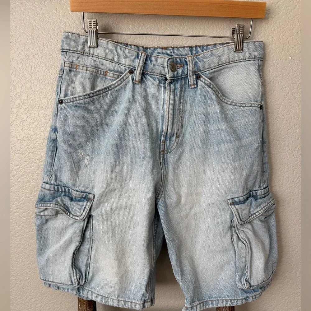 Zara Mens Cargo Denim shorts distressed